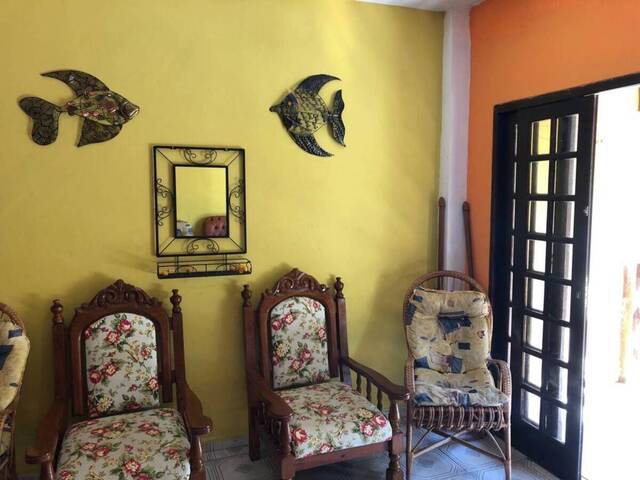 Sobrado para Venda em Caraguatatuba - 4