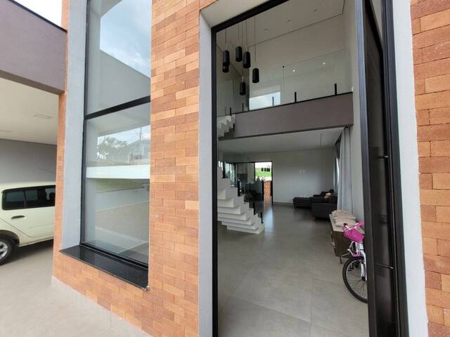 Sobrado para Venda em Itatiba - 5