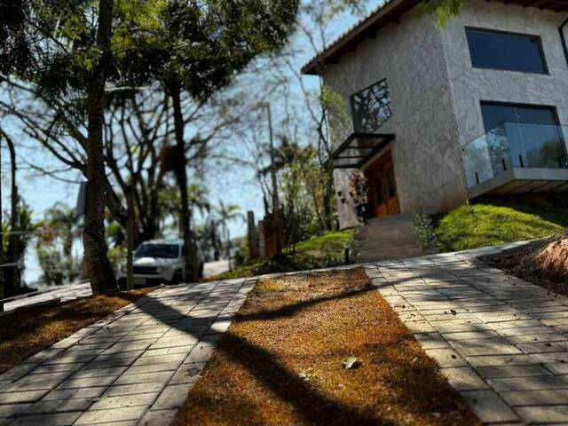 Sobrado para Venda em Atibaia - 3