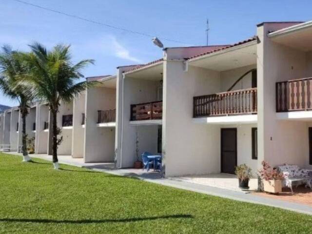 Sobrado para Venda em Caraguatatuba - 2