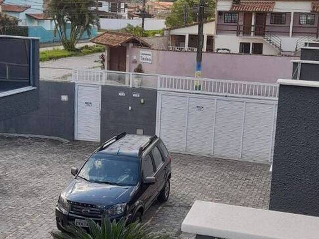 Sobrado para Venda em Caraguatatuba - 2