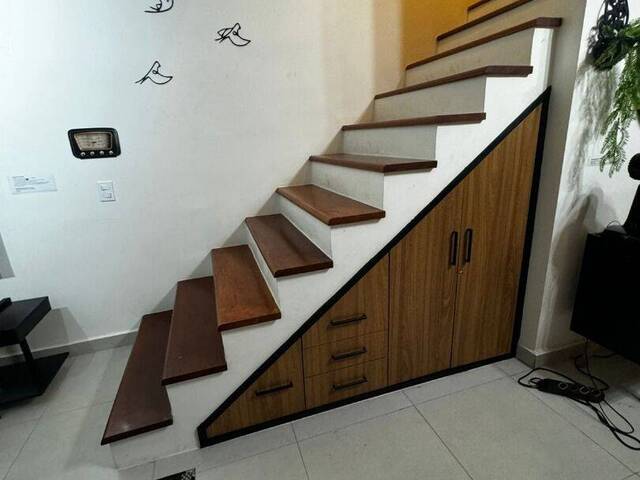 Sobrado para Venda em Caraguatatuba - 4