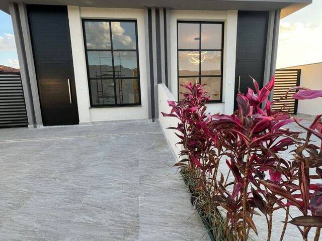 Casa para Venda em Bertioga - 3