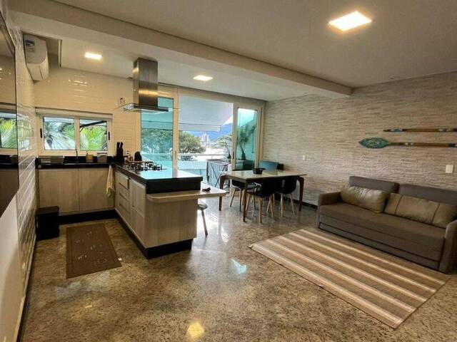 Flat para Venda em Caraguatatuba - 2