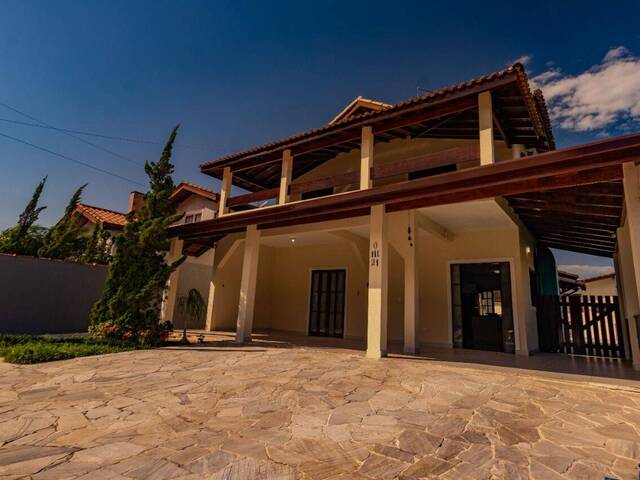 Sobrado para Venda em Bertioga - 4