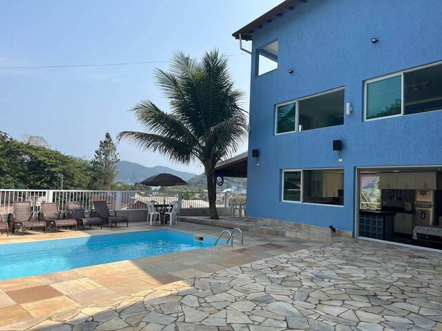 Sobrado para Venda em Ubatuba - 3