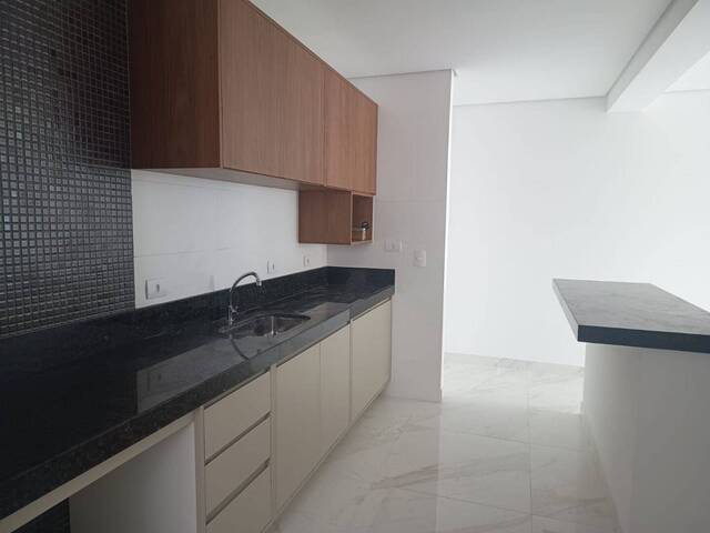Apartamento para Venda em Caraguatatuba - 4