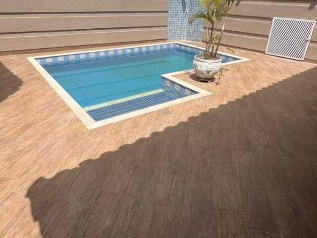 Sobrado para Venda em Mairiporã - 3