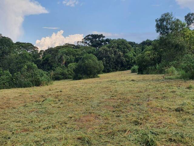 Área para Venda em Atibaia - 3