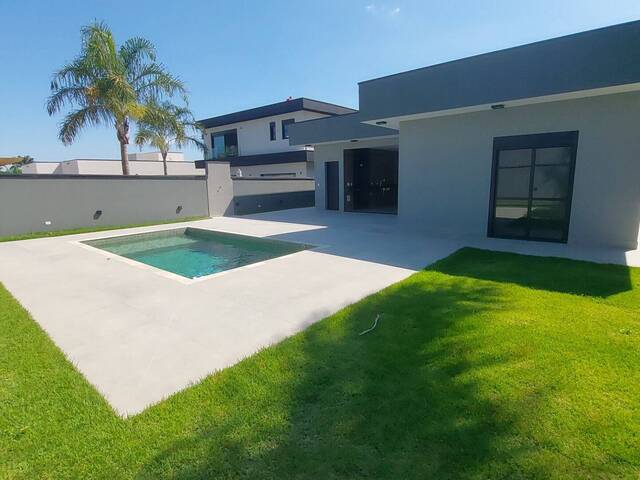 Casa para Venda em Atibaia - 2