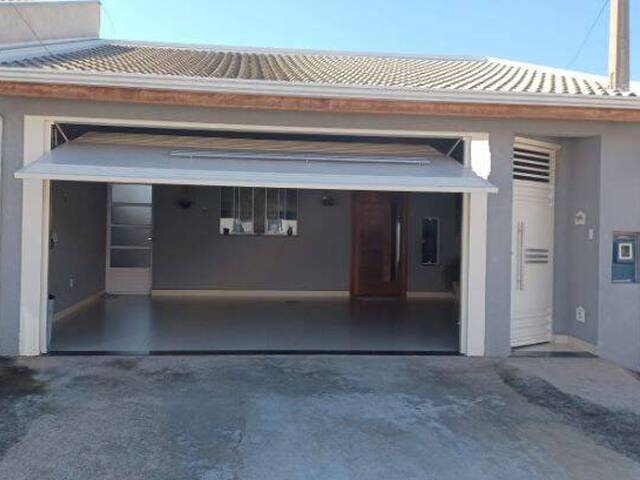 Casa para Venda em Indaiatuba - 2