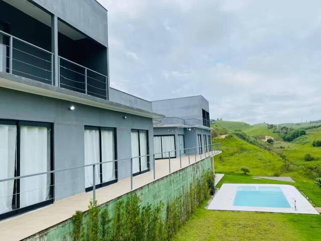 Casa para Venda em Igaratá - 2