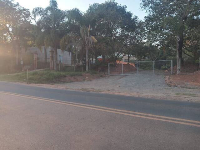 Área para Venda em Atibaia - 4