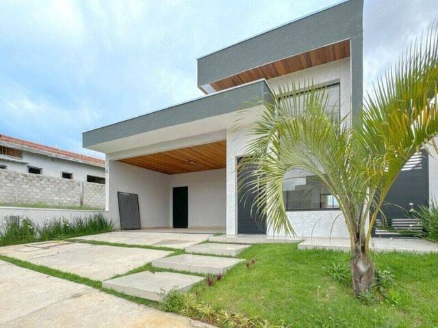 Casa para Venda em Caçapava - 2