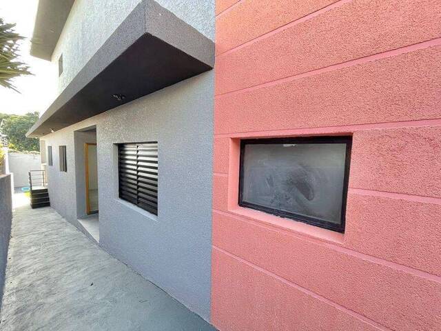 Sobrado para Venda em Atibaia - 3