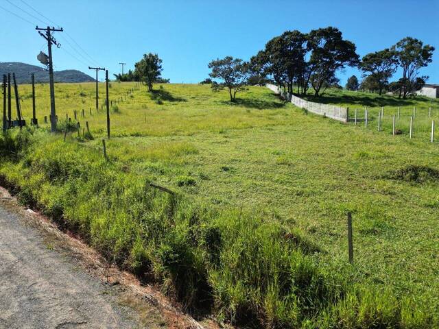 Terreno para Venda em Vargem - 2