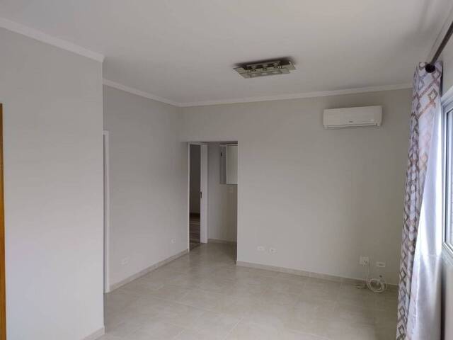 Apartamento para Venda em Santos - 2