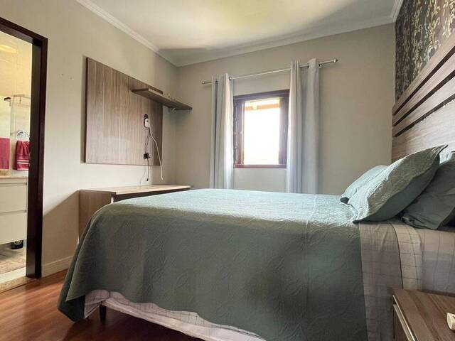 Sobrado para Venda em Taubaté - 2