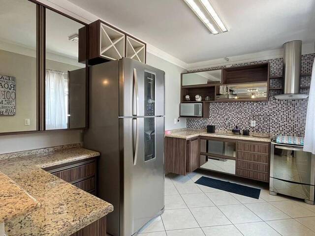 Sobrado para Venda em Taubaté - 3