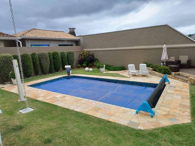 Casa para Venda em Atibaia - 3