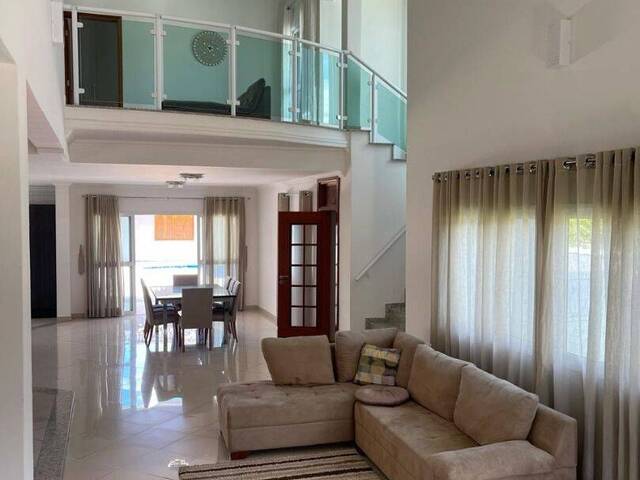 Sobrado para Venda em Atibaia - 4