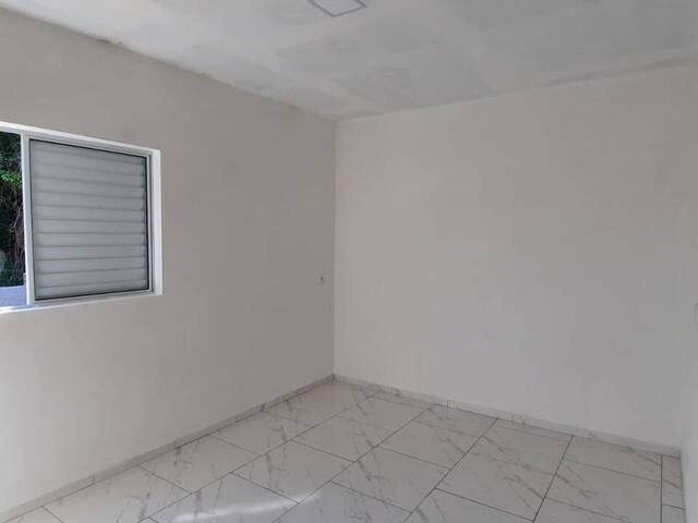 Casa para Venda em Pinhalzinho - 2