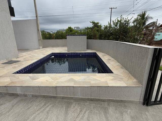 Sobrado para Venda em Bertioga - 3