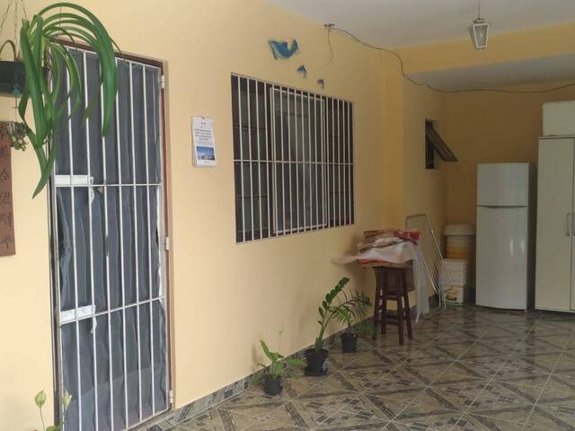 Sobrado para Venda em Caraguatatuba - 4