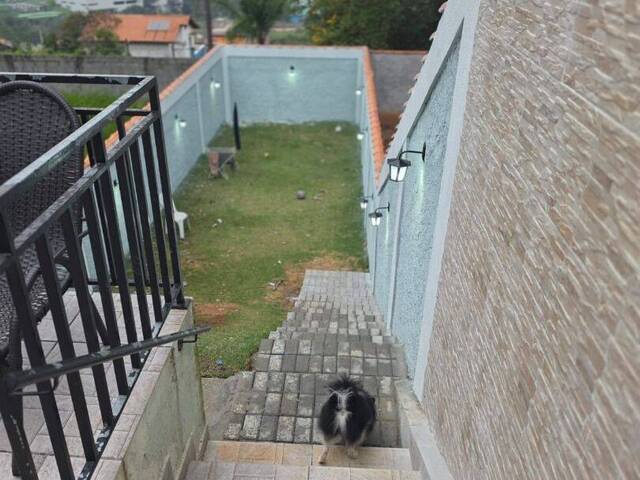 Sobrado para Venda em Atibaia - 3