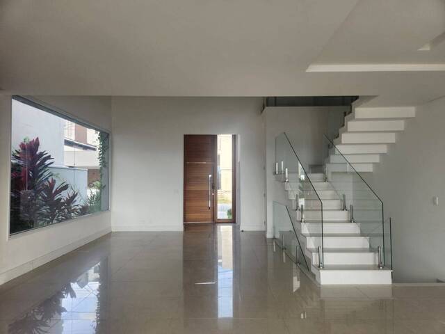 Sobrado para Venda em São José dos Campos - 2