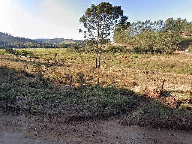 Venda em Camanducaia - Camanducaia