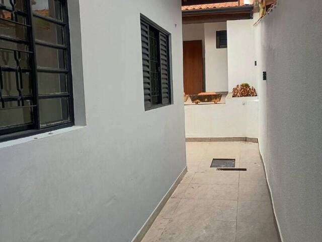 Casa para Venda em Atibaia - 2