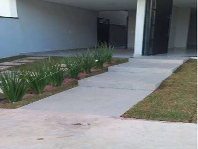 Sobrado para Venda em Jundiaí - 3