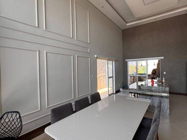 Casa para Venda em Atibaia - 5