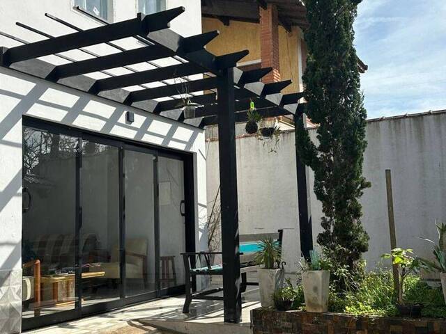 Sobrado para Venda em Peruíbe - 2