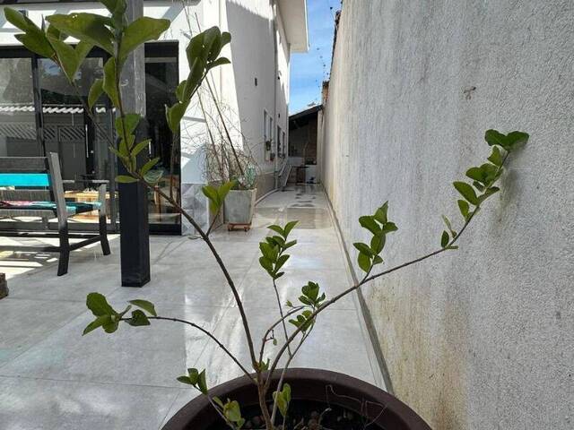 Sobrado para Venda em Peruíbe - 4