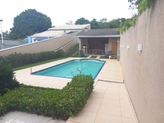 Sobrado para Venda em Atibaia - 3