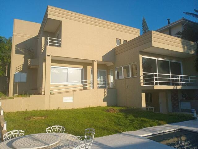 Sobrado para Venda em Atibaia - 2