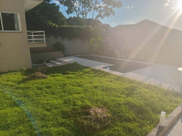 Sobrado para Venda em Atibaia - 4