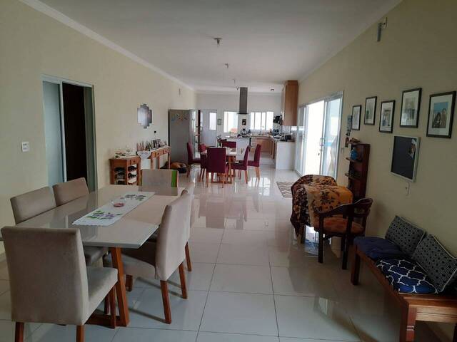 Casa para Venda em Atibaia - 2