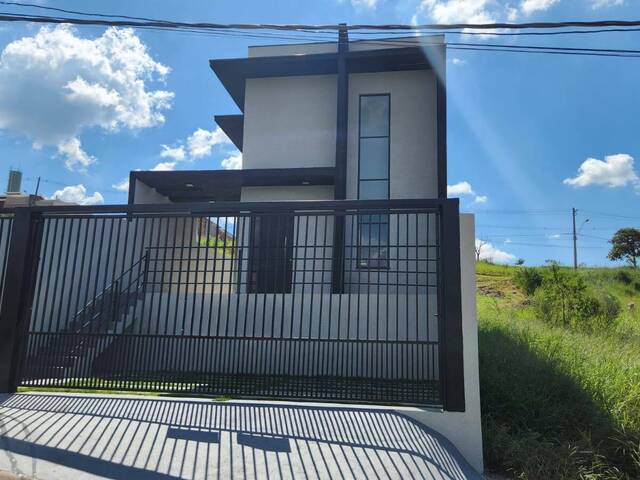 Sobrado para Venda em Bom Jesus dos Perdões - 3