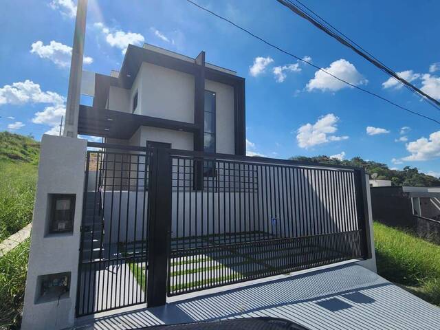 Sobrado para Venda em Bom Jesus dos Perdões - 4