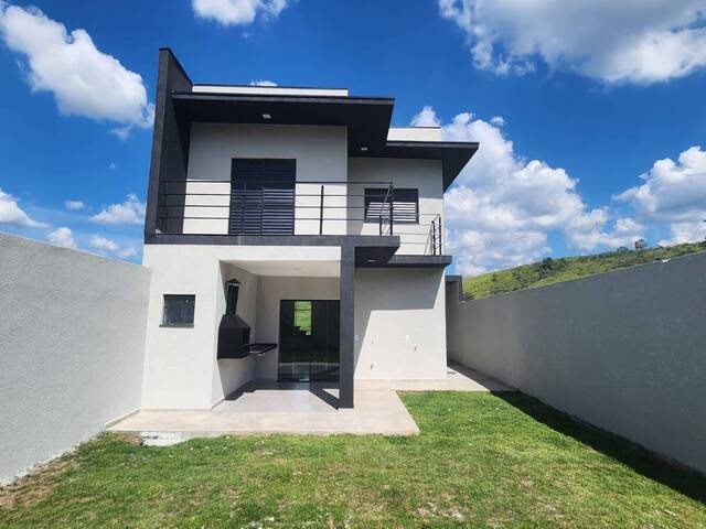 Sobrado para Venda em Bom Jesus dos Perdões - 5