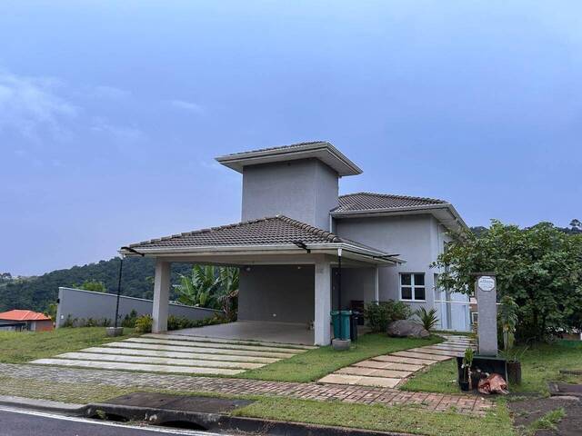 Sobrado para Venda em Atibaia - 2