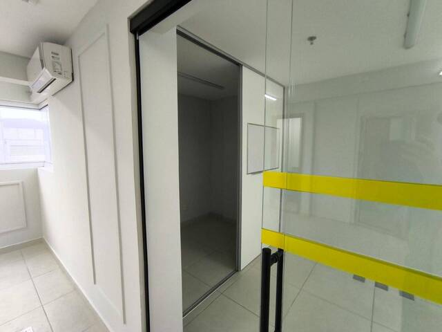 Conjunto Comercial para Venda em Santos - 2