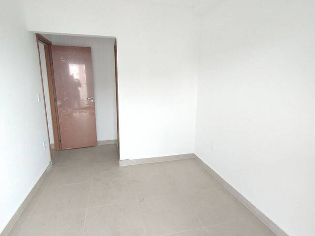 Apartamento para Venda em Ubatuba - 5