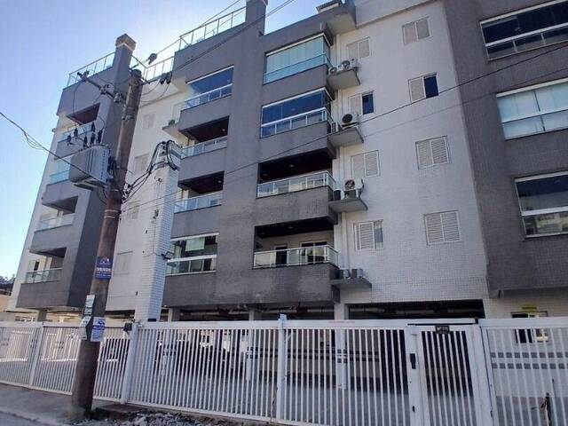 Apartamento para Venda em Ubatuba - 2