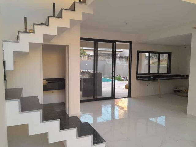 Sobrado para Locação em Atibaia - 5