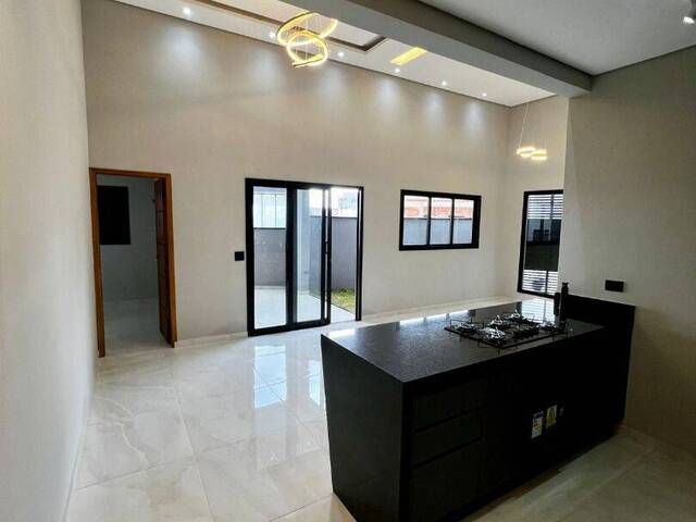 Casa para Venda em Bragança Paulista - 3