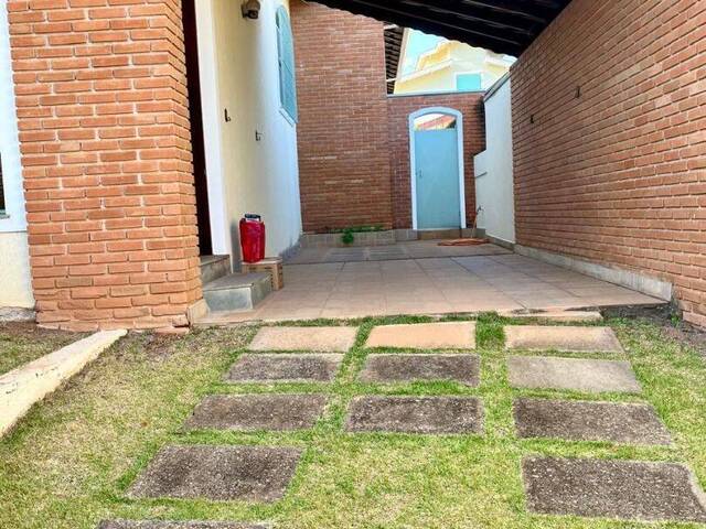 Casa para Venda em Atibaia - 5